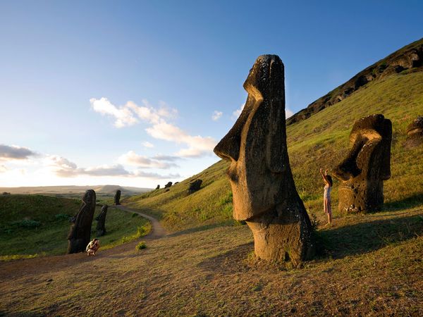 easter-island-statues_8858_600x450